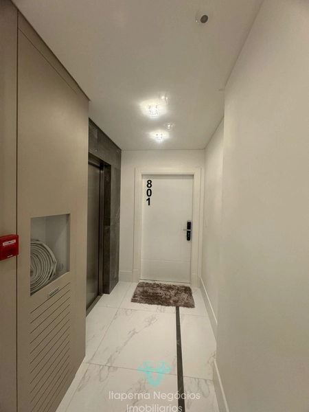 Apartamento mobiliado quadra mar, 4 Suítes 3 vagas.: 22ª foto da galeria de imagens do imóvel