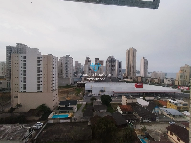 Apartamento bem localizado no bairro Tabuleiro das Oliveiras com vista mar!: 4ª foto da galeria de imagens do imóvel
