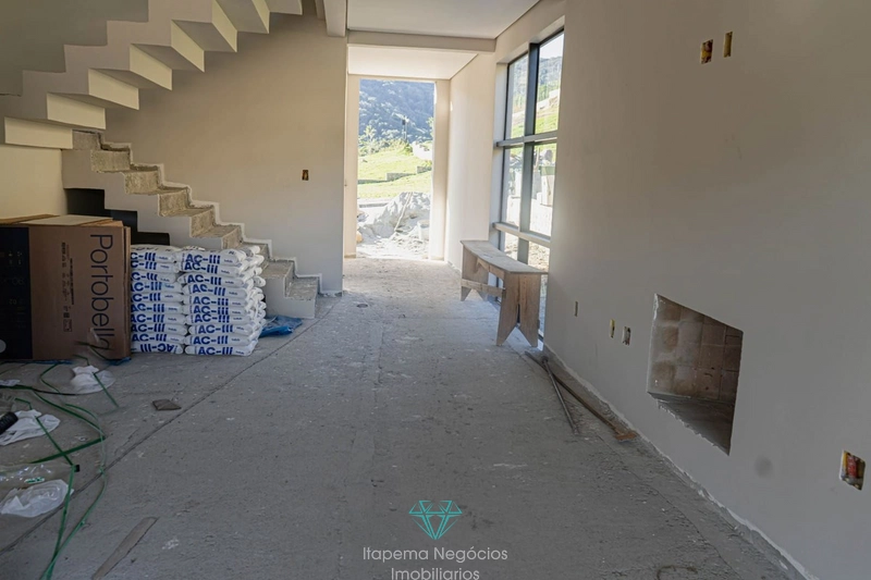 Casa á Venda com 04 Suítes - 04 Vagas de Garagem: 14ª foto da galeria de imagens do imóvel