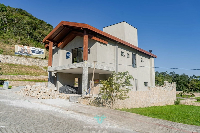 Casa á Venda com 04 Suítes - 04 Vagas de Garagem: 19ª foto da galeria de imagens do imóvel