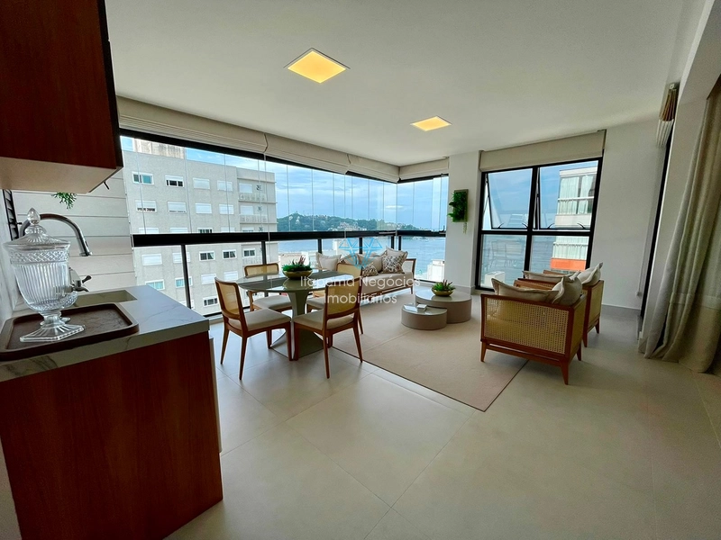 Centro de Itapema com 4 suítes 3 vagas e mobiliado. : 4ª foto da galeria de imagens do imóvel