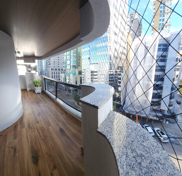 Apartamento Frente Mar – Meia Praia | Itapema/SC: 2ª foto da galeria de imagens do imóvel