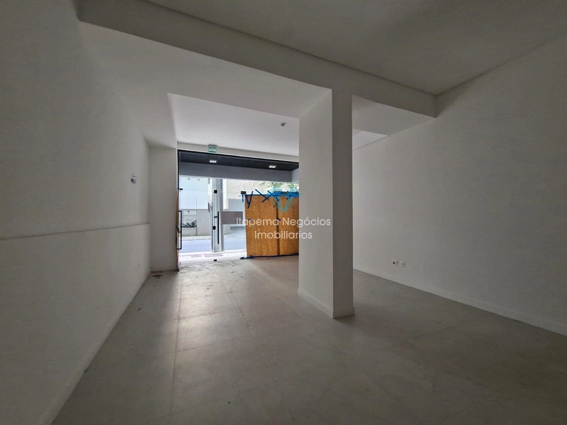 Sala Comercial para locação na Meia Praia: 6ª foto da galeria de imagens do imóvel