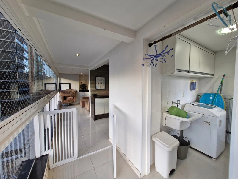 Apartamento para locação – Segunda Quadra do Mar | Meia Praia: 3ª foto da galeria de imagens do imóvel