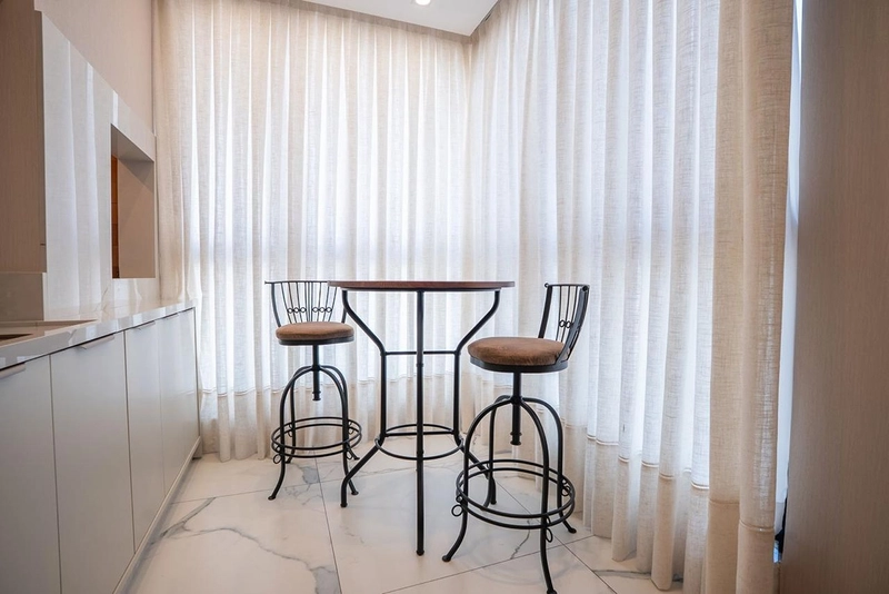 Apartamento pronto para morar, finamente mobiliado na Meia Praia: 37ª foto da galeria de imagens do imóvel