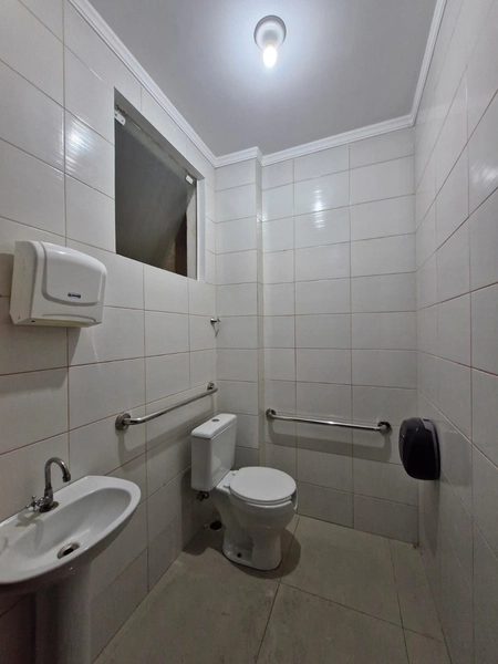 SALA COMERCIAL PARA LOCAÇÃO – MEIA PRAIA, ITAPEMA/SC: 4ª foto da galeria de imagens do imóvel