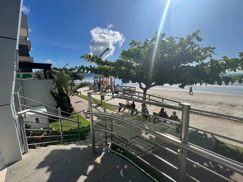 APARTAMENTO FRENTE PARA O MAR EM ITAPEMA 4 SUÍTES.: 2ª foto da galeria de imagens do imóvel