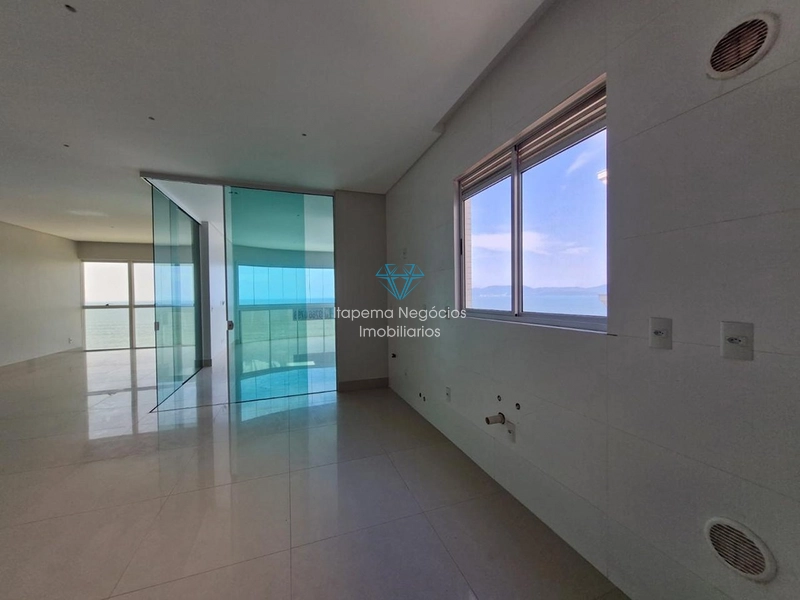 APARTAMENTO FRENTE PARA O MAR EM ITAPEMA 4 SUÍTES.: 33ª foto da galeria de imagens do imóvel