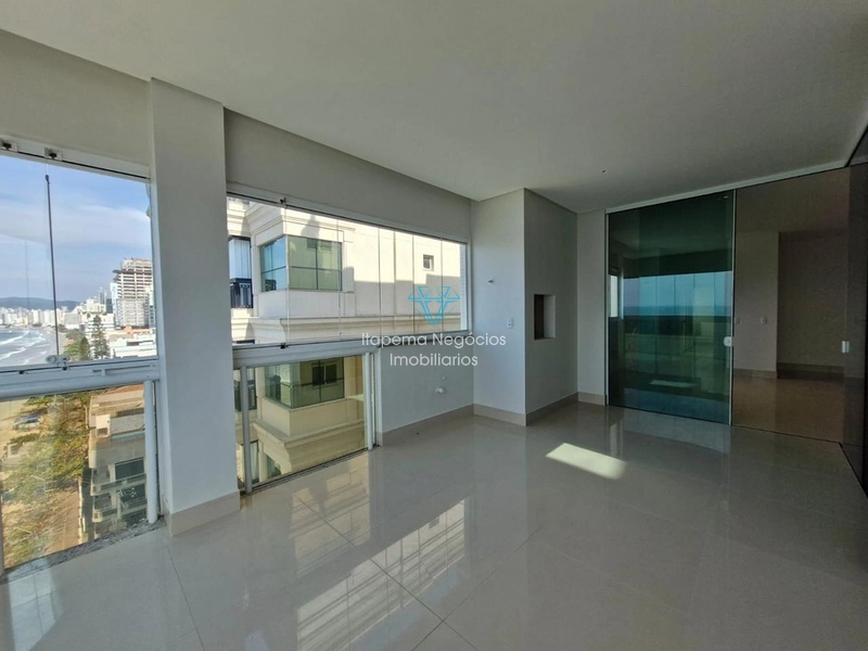 APARTAMENTO FRENTE PARA O MAR EM ITAPEMA 4 SUÍTES.: 28ª foto da galeria de imagens do imóvel