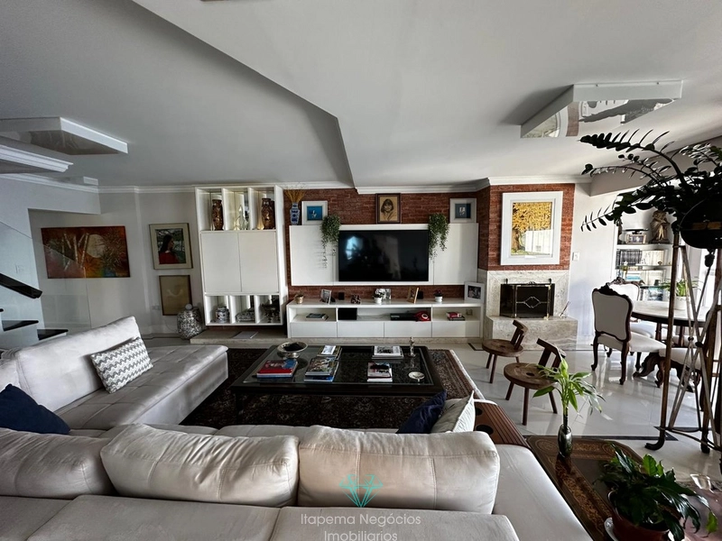 Apartamento 4 dormitórios, Quadra Mar: 2ª foto da galeria de imagens do imóvel