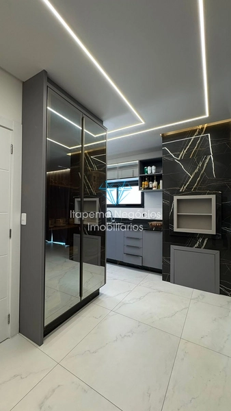 APARTAMENTO À VENDA – QUADRA MAR EM MEIA PRAIA: 9ª foto da galeria de imagens do imóvel