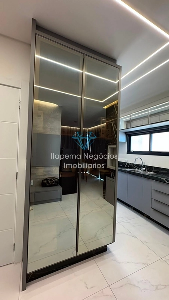 APARTAMENTO À VENDA – QUADRA MAR EM MEIA PRAIA: 10ª foto da galeria de imagens do imóvel