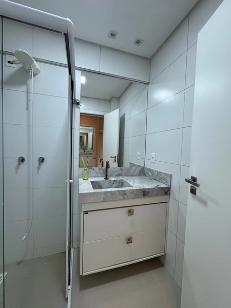 APARTAMENTO MOBILIADO EM MEIA PRAIA – CONFORTO E SOFISTICAÇÃO: 20ª foto da galeria de imagens do imóvel