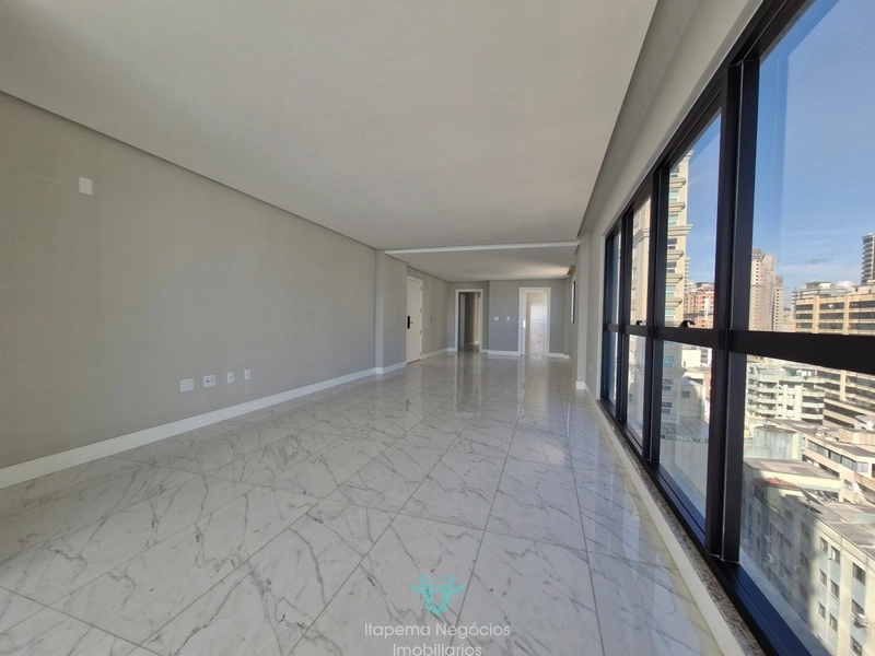 Localizado na quadra do mar - Apartamento 3 suítes, 3 vagas, Itapema.: 6ª foto da galeria de imagens do imóvel