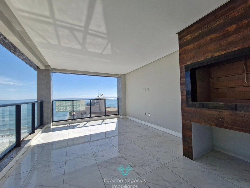 Localizado na quadra do mar - Apartamento 3 suítes, 3 vagas, Itapema.: 1ª foto da galeria de imagens do imóvel