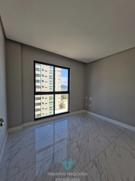 Localizado na quadra do mar - Apartamento 3 suítes, 3 vagas, Itapema.: 20ª foto da galeria de imagens do imóvel