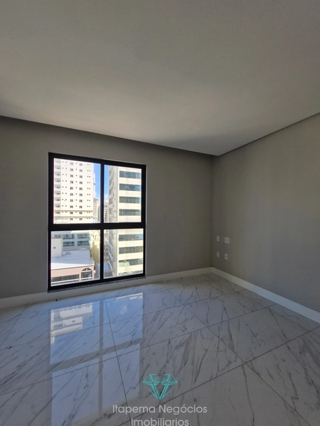 Localizado na quadra do mar - Apartamento 3 suítes, 3 vagas, Itapema.: 28ª foto da galeria de imagens do imóvel