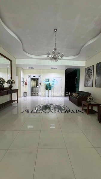 APARTAMENTO NA QUADRA DO MAR À VENDA: 2ª foto da galeria de imagens do imóvel