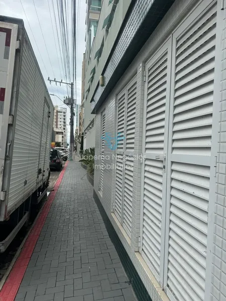 LINDO APTO MOBILIADO PARA MORADIA EM MEIA PRAIA.: 5ª foto da galeria de imagens do imóvel