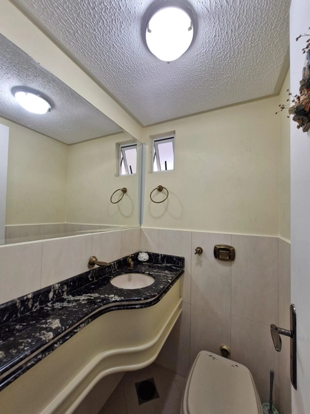 APARTAMENTO À VENDA – FRENTE MAR | 180m² | 3 SUÍTES | 2 VAGAS | MOBILIADO | Meia Praia: 26ª foto da galeria de imagens do imóvel