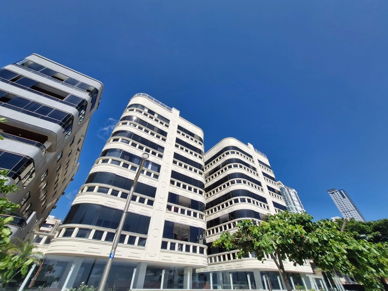 APARTAMENTO À VENDA – FRENTE MAR | 180m² | 3 SUÍTES | 2 VAGAS | MOBILIADO | Meia Praia: 59ª foto da galeria de imagens do imóvel