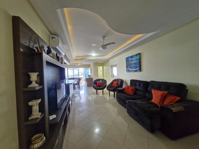 APARTAMENTO À VENDA – FRENTE MAR | 180m² | 3 SUÍTES | 2 VAGAS | MOBILIADO | Meia Praia: 8ª foto da galeria de imagens do imóvel