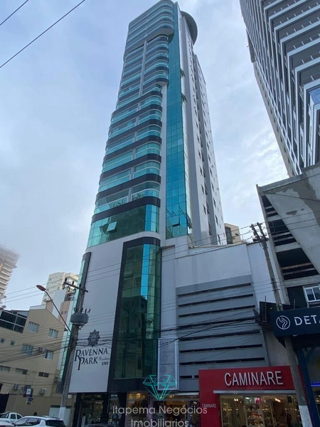APARTAMENTO NA MEIA PRAIA ITAPEMA | 4 SUÍTES | 209M²: 2ª foto da galeria de imagens do imóvel