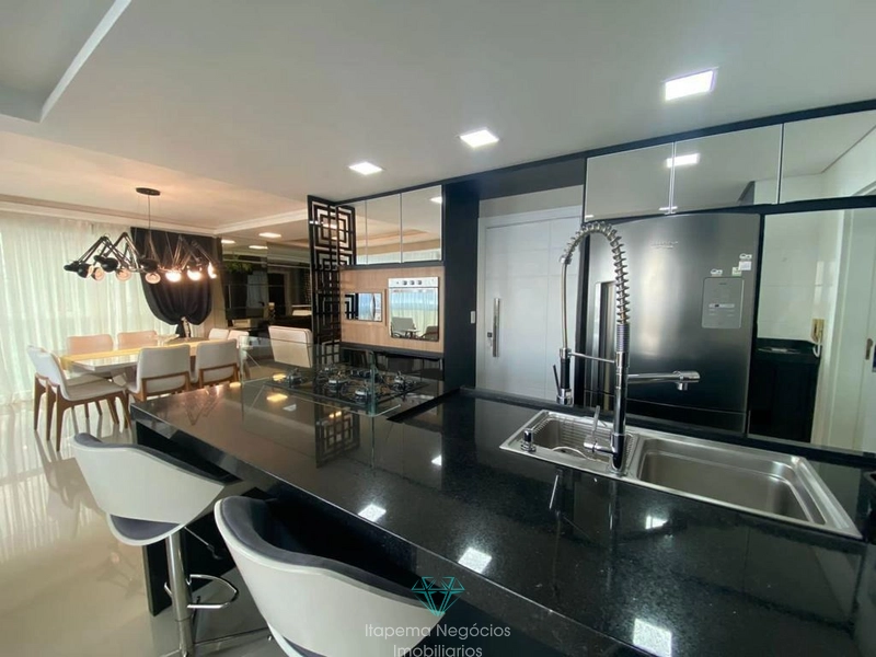APARTAMENTO NA MEIA PRAIA ITAPEMA | 4 SUÍTES | 209M²: 14ª foto da galeria de imagens do imóvel