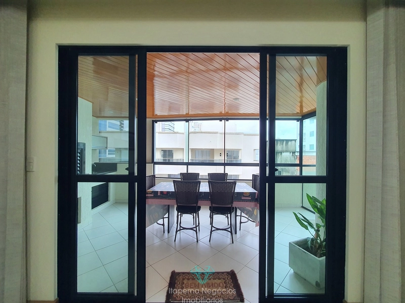 Apartamento mobiliado e equipado a 50m do mar, com 113m² e 2 vagas!: 4ª foto da galeria de imagens do imóvel