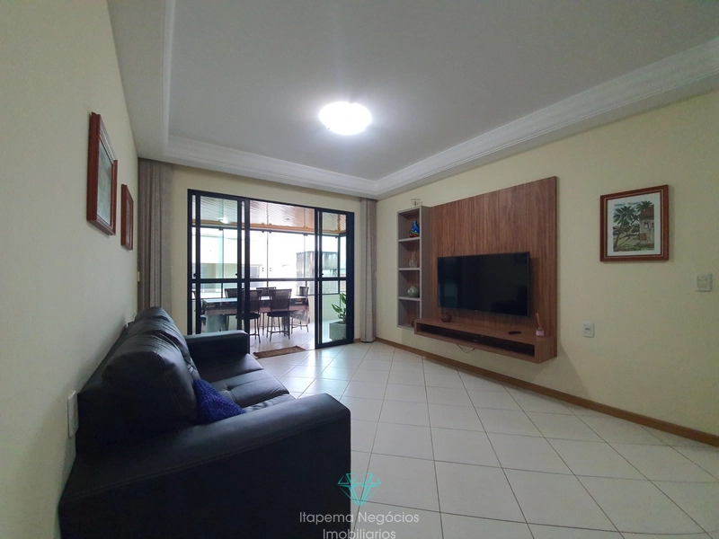 Apartamento mobiliado e equipado a 50m do mar, com 113m² e 2 vagas!: 2ª foto da galeria de imagens do imóvel