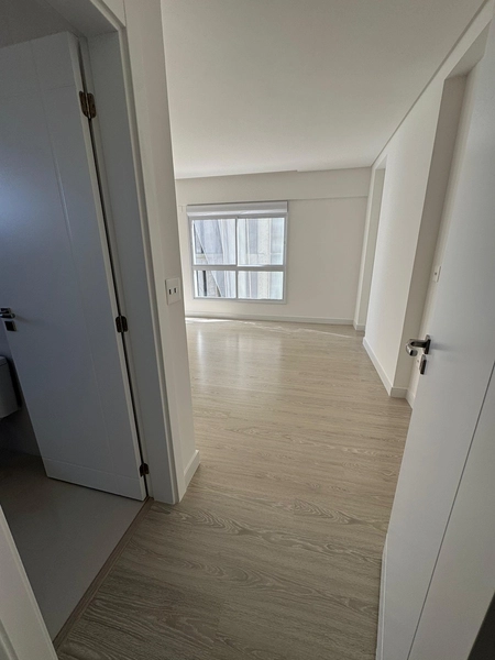 Apartamento de alto padrão localizado no centro de meia praia quadra mar: 15ª foto da galeria de imagens do imóvel