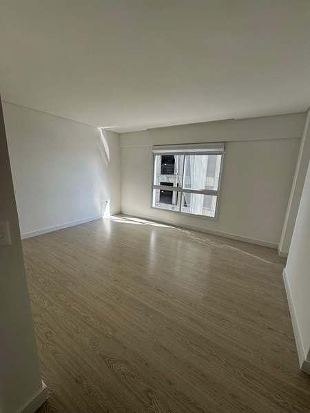 Apartamento de alto padrão localizado no centro de meia praia quadra mar: 16ª foto da galeria de imagens do imóvel