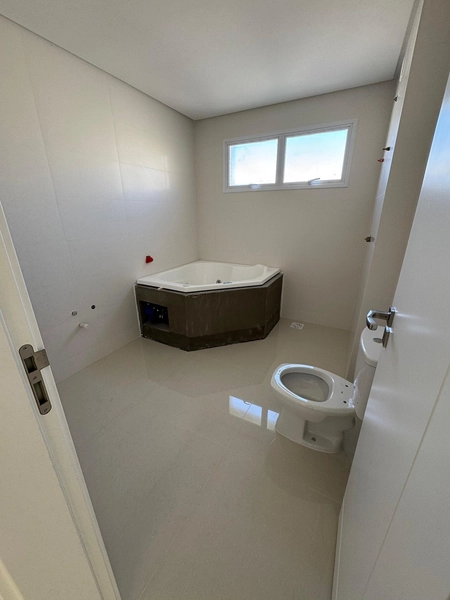Apartamento de alto padrão localizado no centro de meia praia quadra mar: 12ª foto da galeria de imagens do imóvel
