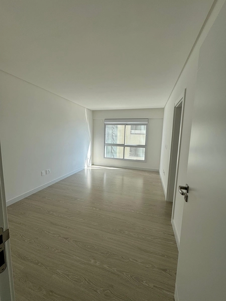 Apartamento de alto padrão localizado no centro de meia praia quadra mar: 9ª foto da galeria de imagens do imóvel