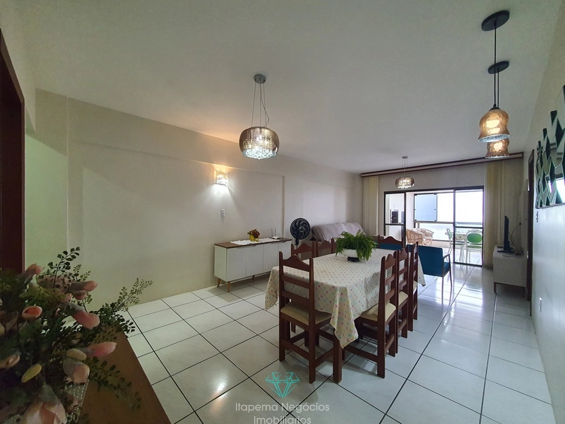 Apartamento frente mar com 3 dormitórios 204m Meia Praia: 4ª foto da galeria de imagens do imóvel