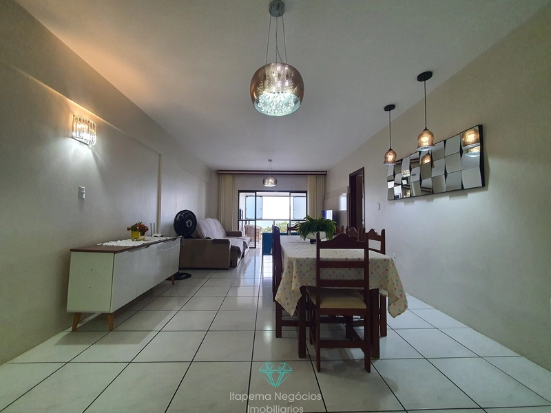 Apartamento frente mar com 3 dormitórios 204m Meia Praia: 3ª foto da galeria de imagens do imóvel