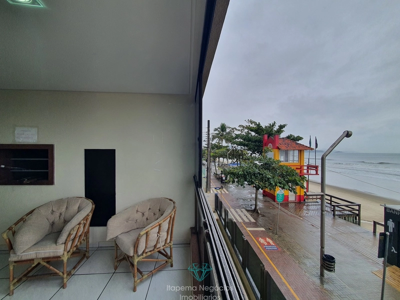 Apartamento frente mar com 3 dormitórios 204m Meia Praia: 16ª foto da galeria de imagens do imóvel