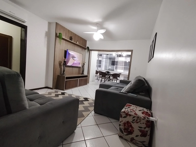 REALIZE UM SONHO! Apartamento como excelente localizaçao a 200 metros do mar, sacada com churrasqueira com uma boa vista.: 3ª foto da galeria de imagens do imóvel