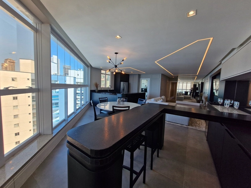 Apartamento 3 Suítes 3 Vagas - Quadra mar.: 15ª foto da galeria de imagens do imóvel