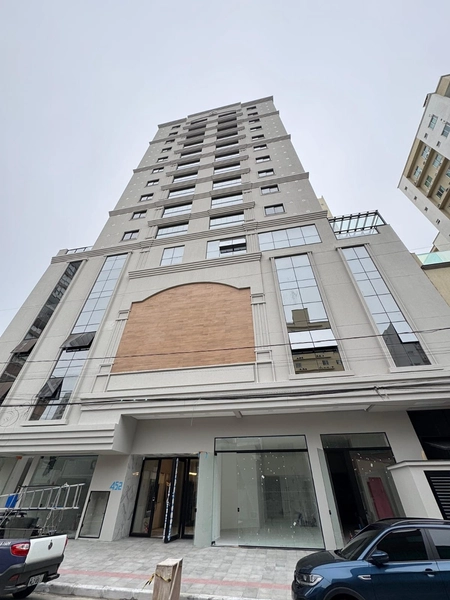 Apartamento 3 suítes - Meia praia : 1ª foto da galeria de imagens do imóvel