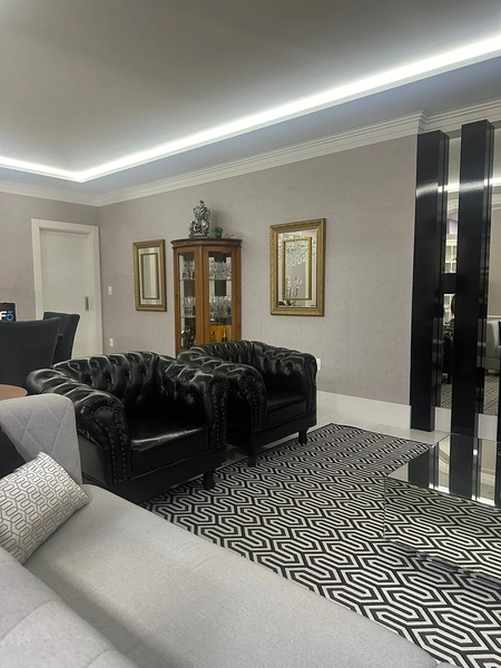 Apartamento à venda em Meia Praia, localizado na segunda quadra do mar: 2ª foto da galeria de imagens do imóvel