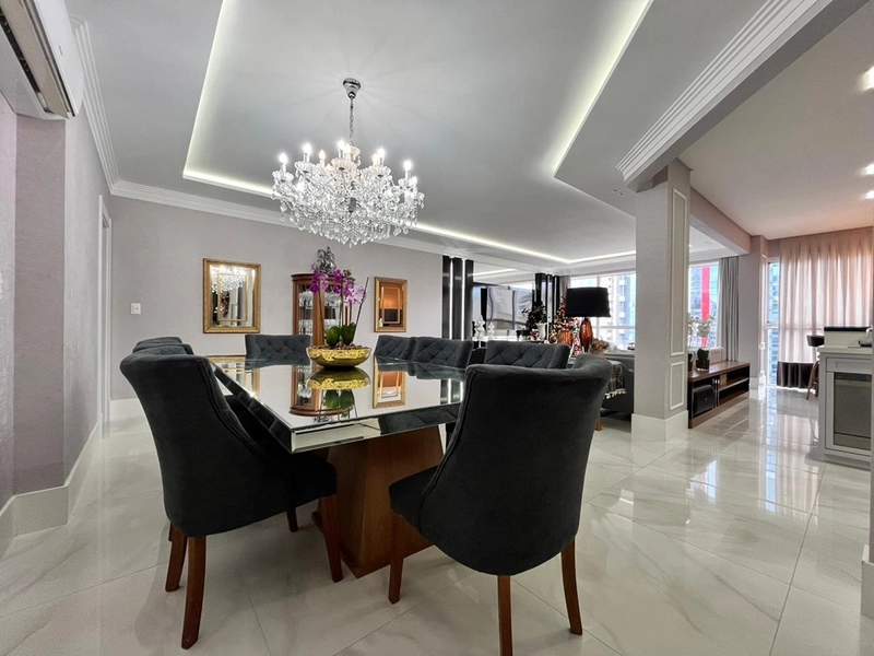 Apartamento à venda em Meia Praia, localizado na segunda quadra do mar: 12ª foto da galeria de imagens do imóvel