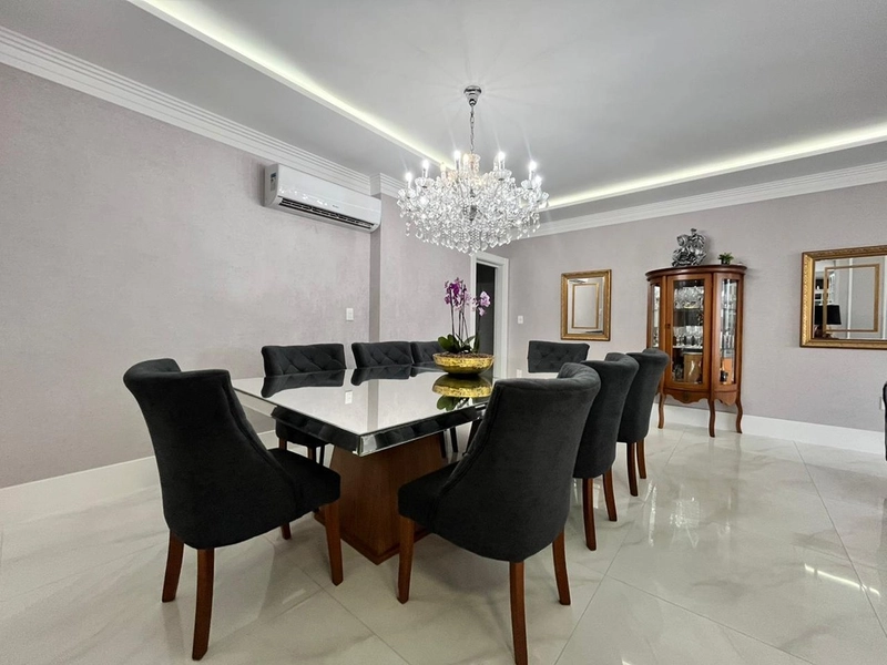 Apartamento à venda em Meia Praia, localizado na segunda quadra do mar: 13ª foto da galeria de imagens do imóvel