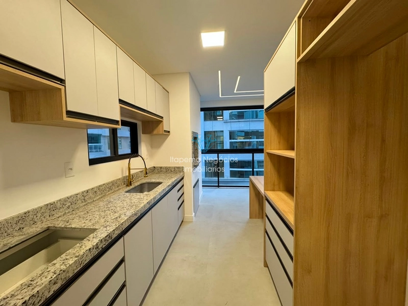 Apartamento em Meia Praia com área de lazer completa.: 7ª foto da galeria de imagens do imóvel