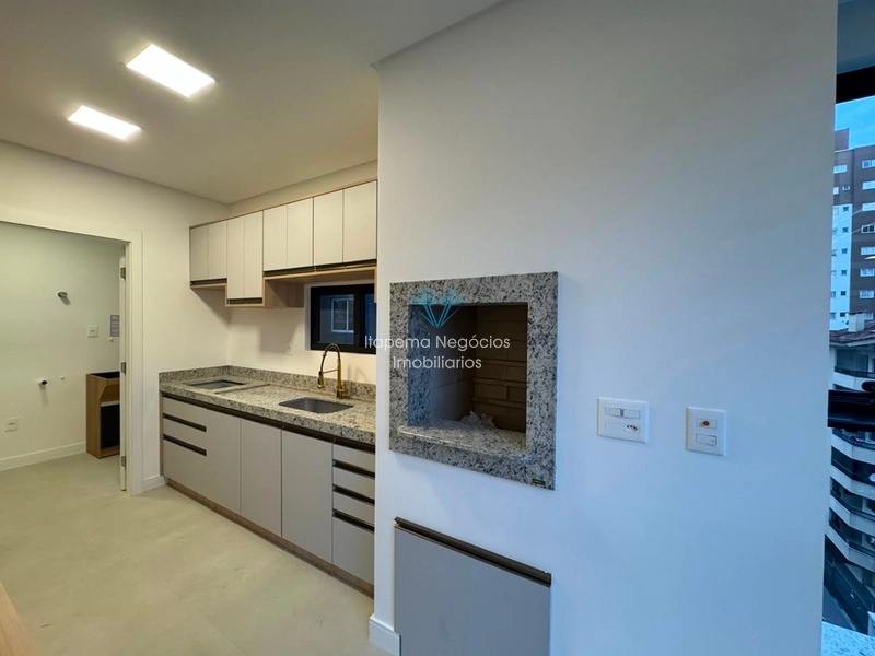 Apartamento em Meia Praia com área de lazer completa.: 15ª foto da galeria de imagens do imóvel
