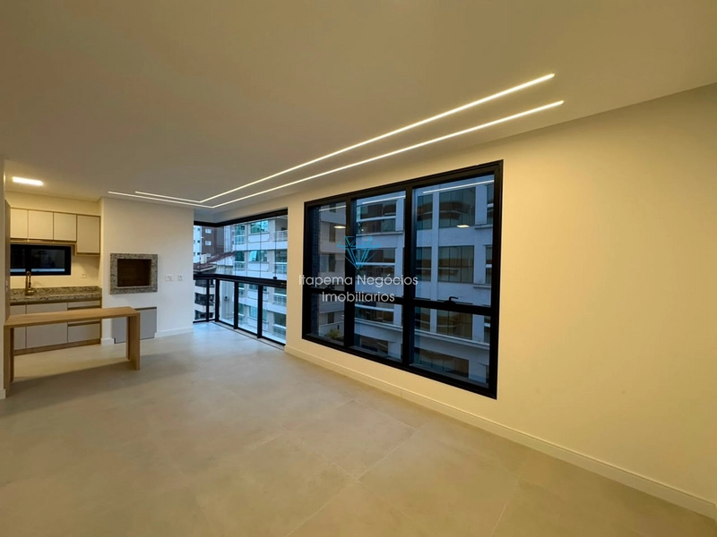 Apartamento em Meia Praia com área de lazer completa.: 8ª foto da galeria de imagens do imóvel