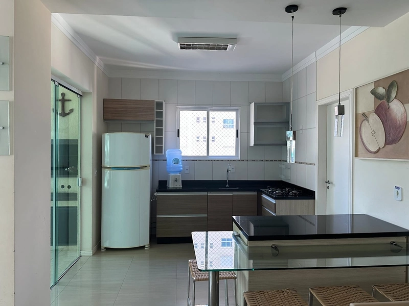 Apartamento com vista para o mar à venda em Meia Praia, Itapema, a apenas 300m do mar!: 7ª foto da galeria de imagens do imóvel