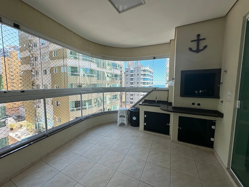 Apartamento com vista para o mar à venda em Meia Praia, Itapema, a apenas 300m do mar!: 6ª foto da galeria de imagens do imóvel