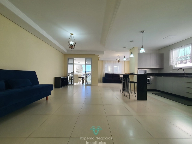 Apartamento mobiliado e equipado, frente ao mar, com 141m² e 2 vagas: 3ª foto da galeria de imagens do imóvel