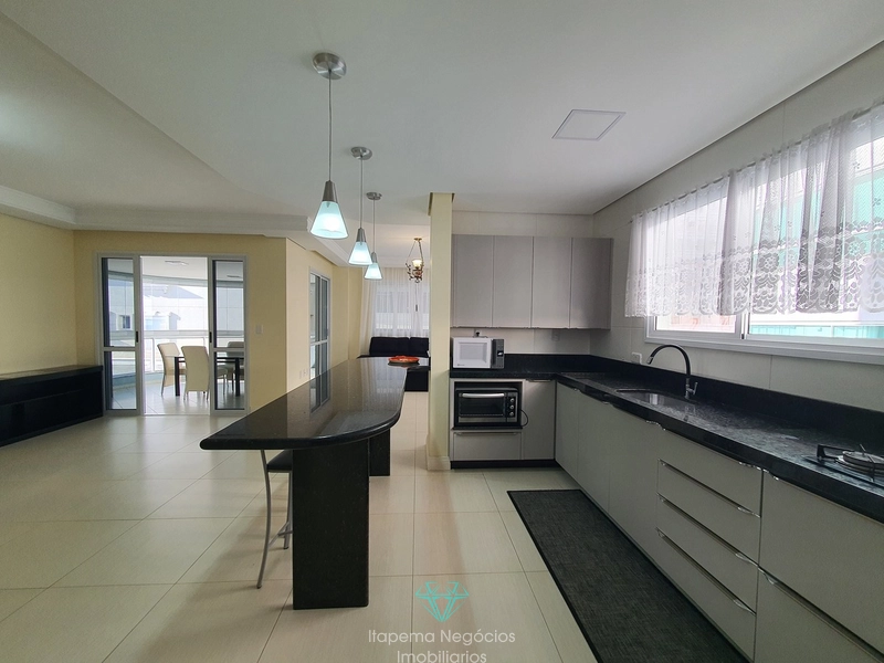 Apartamento mobiliado e equipado, frente ao mar, com 141m² e 2 vagas: 6ª foto da galeria de imagens do imóvel